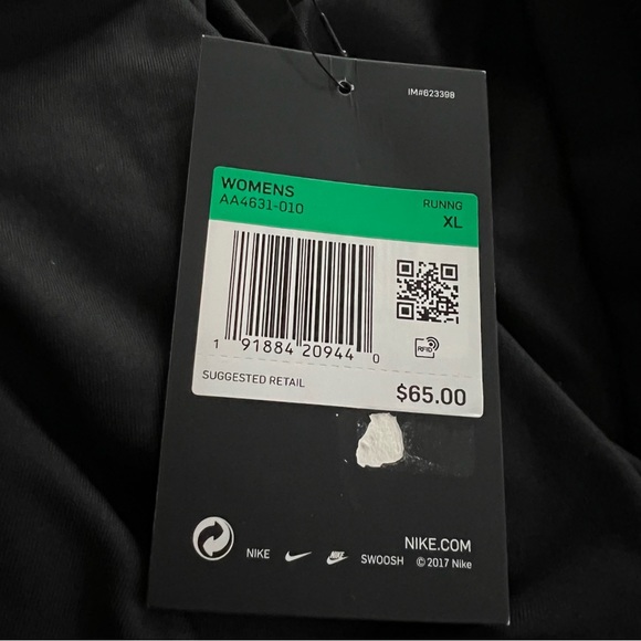 NWT Womens NIKE RUNNING Dri-Fit 1/4 zip Pullover Size XL w/thumbholes Black/Slvr - Picture 11 of 13